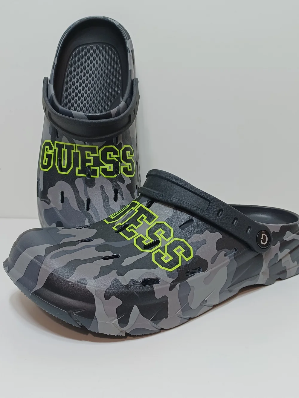 Guess Mens Gray Camo Slip-On Clogs with Neon Yellow Logo Size 10